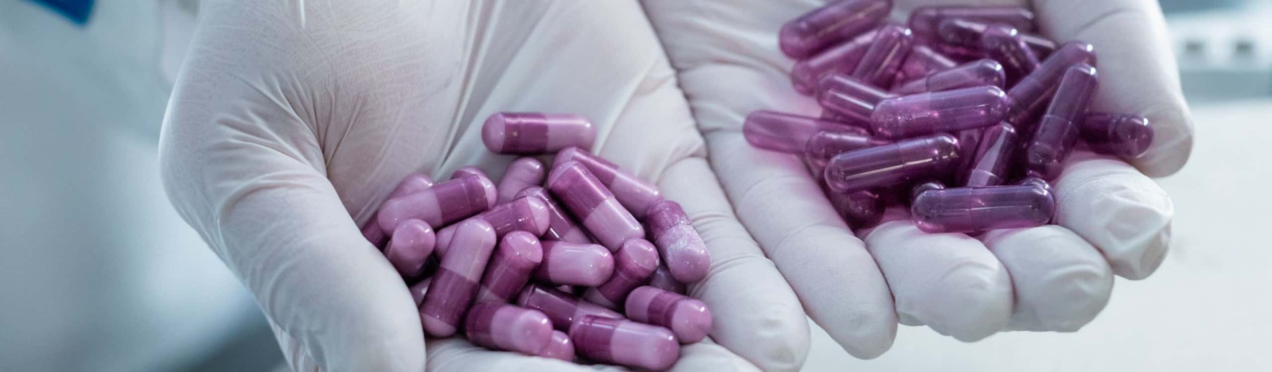 Hartkapseln lila befüllt & unbefüllt | Goerlich Pharma